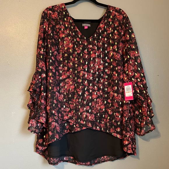 Vince Camuto Tops - NWT Vince Camuto Sz 2X Black, Pink Floral Metallic Gold Embellished Blouse Top!